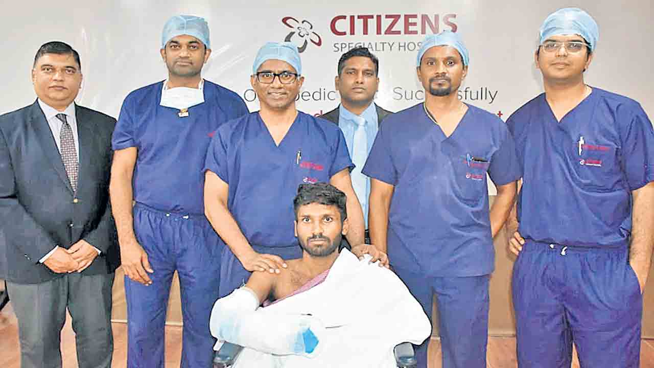 తెగిపడిన చేతిని అతికించారు