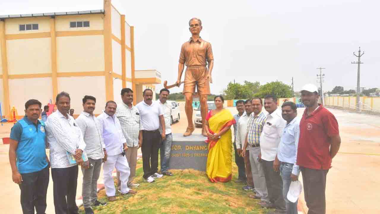 మినీ స్టేడియం తెలంగాణకే తలమానికం