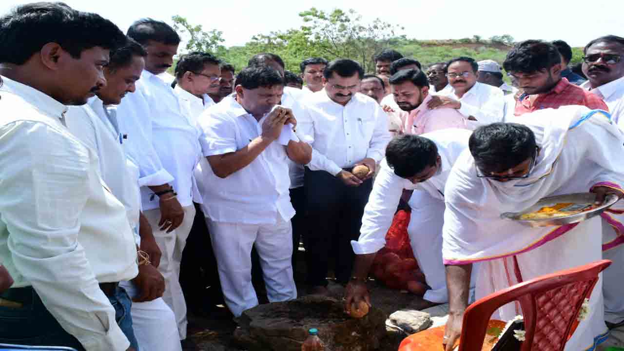 వృథా జలాలతో బీడు భూములు సస్యశ్యామలం