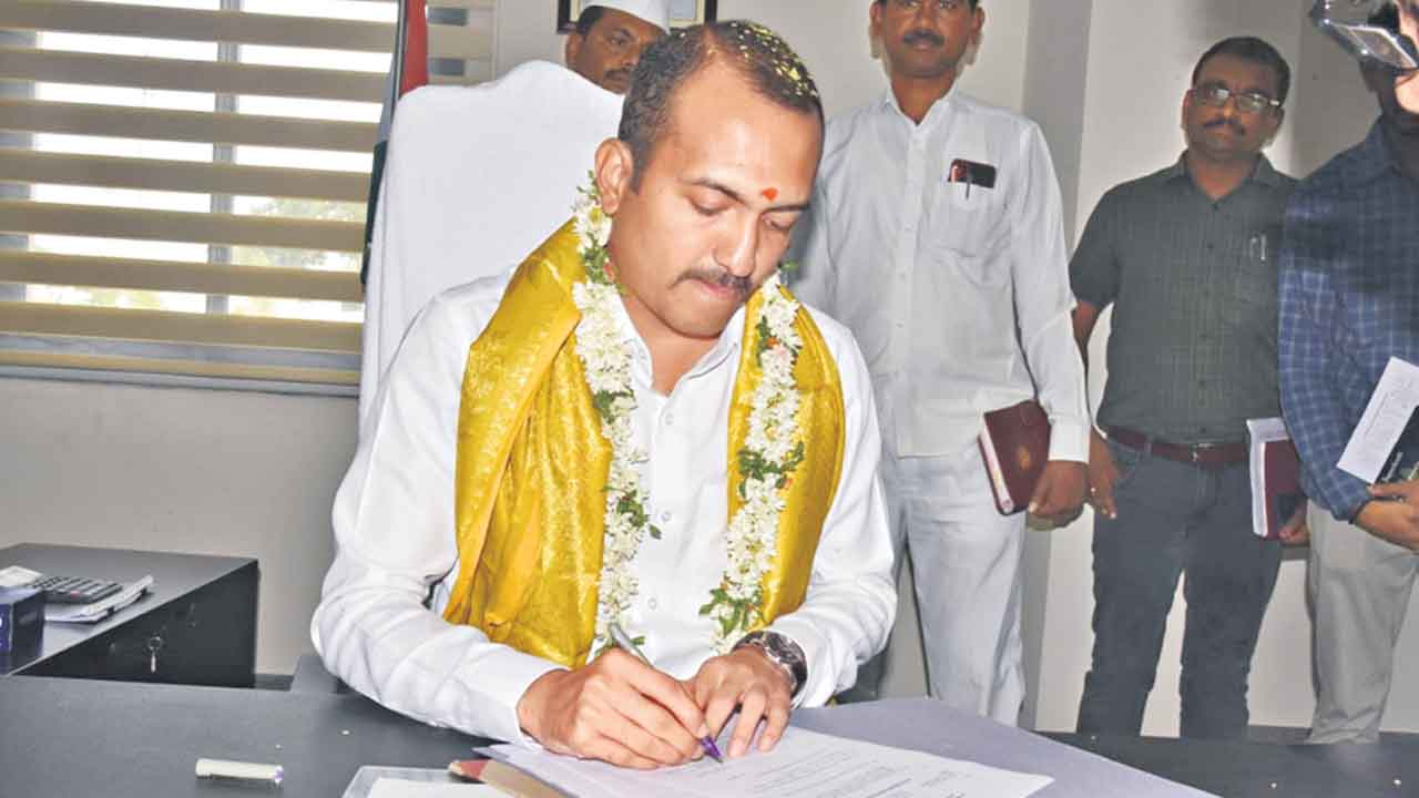 జిల్లా నుంచి చాలా నేర్చుకోవాలి