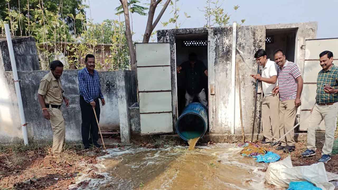 గుడుంబాపై ఉక్కుపాదం