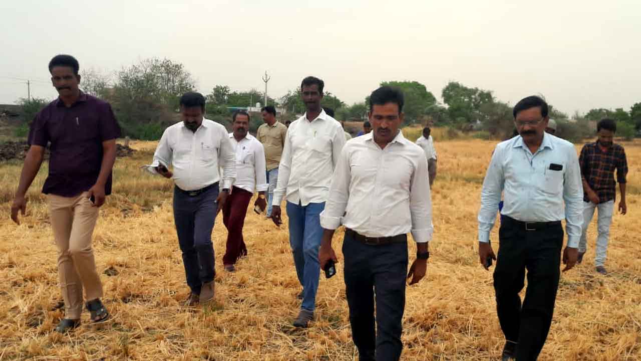 సకల సదుపాయాలతో పబ్లిక్‌ టాయిలెట్స్‌