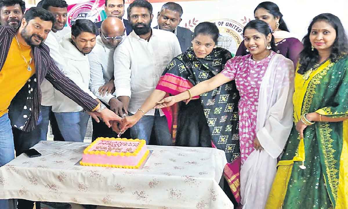 దేశ దేశాల్లో రాష్ర్టావిర్భావ సంబురాలు