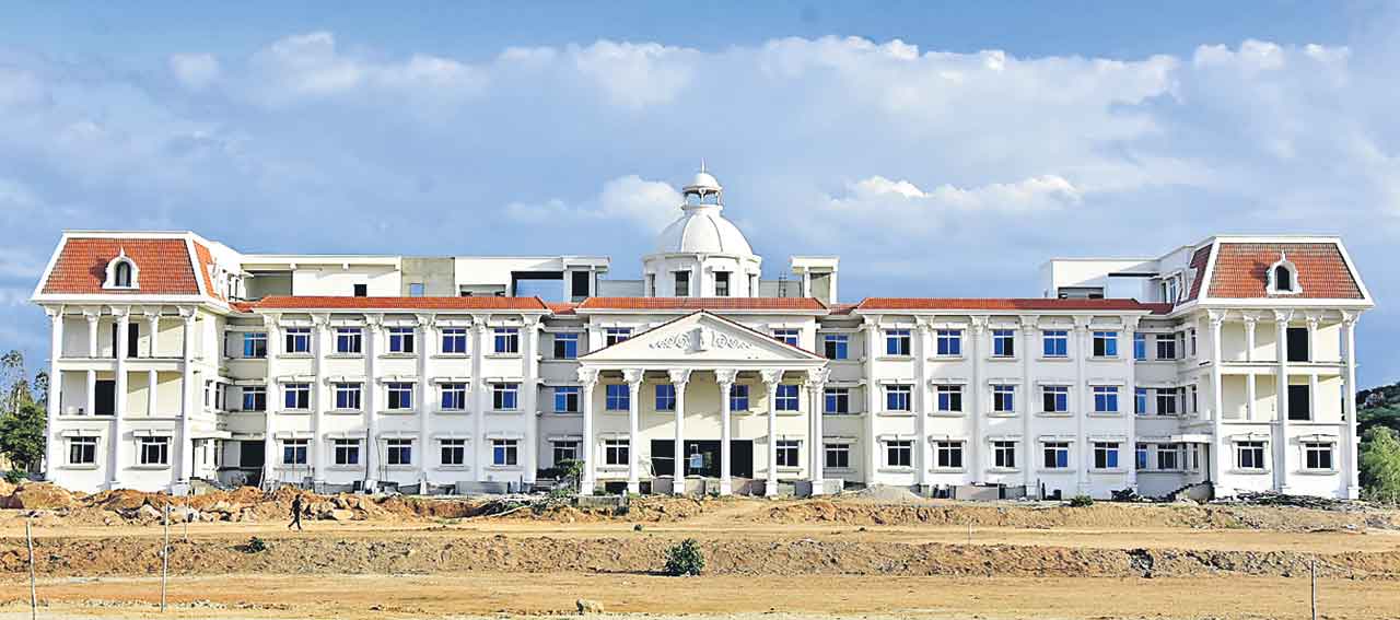 ఎస్పీ ఆఫీస్‌ అదుర్స్‌