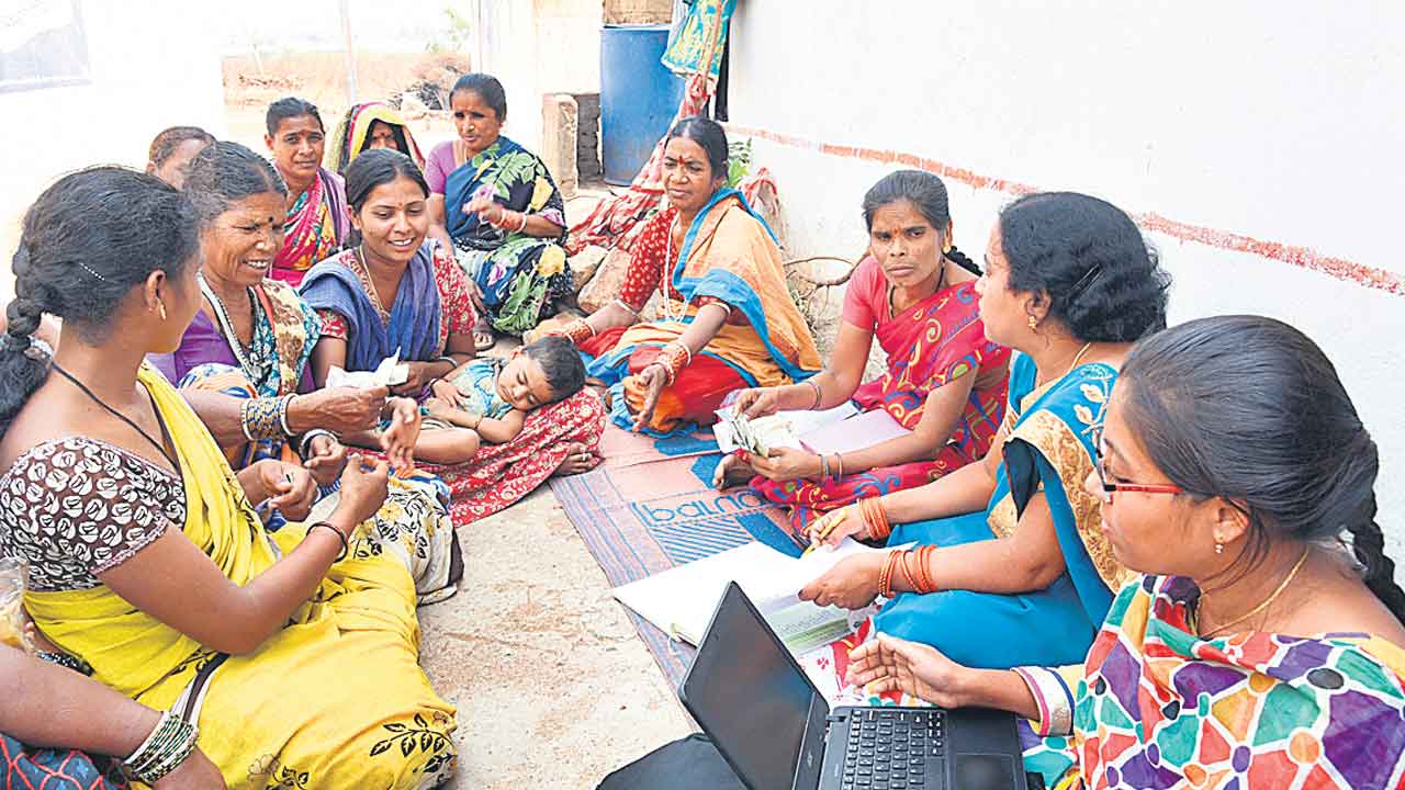 సంపద సృష్టిలో మహిళా సంఘాలు