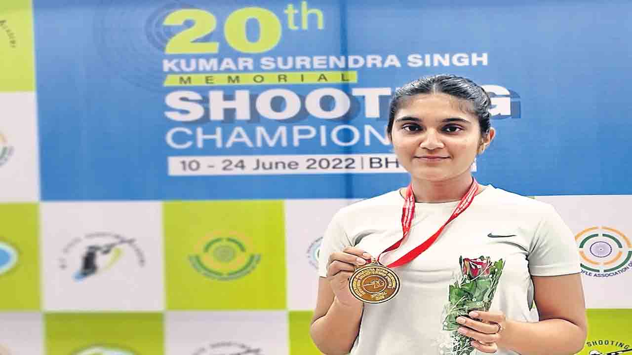 ఇషాసింగ్‌ పసిడి గురి