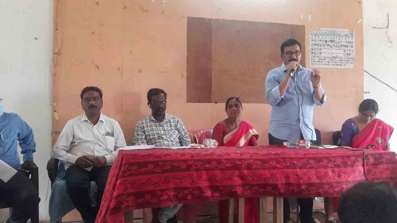 పాఠశాలలకు పూర్వ వైభవం తీసుకురావాలి