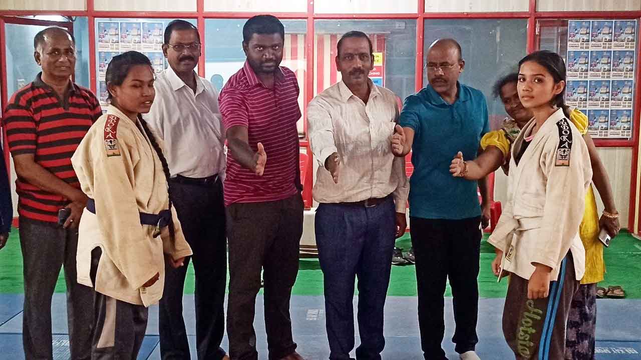 వేసవి శిక్షణ తరగతులు అభినందనీయం