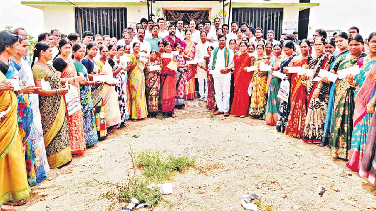 సబ్బండ వర్గాల సంక్షేమమే ప్రభుత్వ ధ్యేయం
