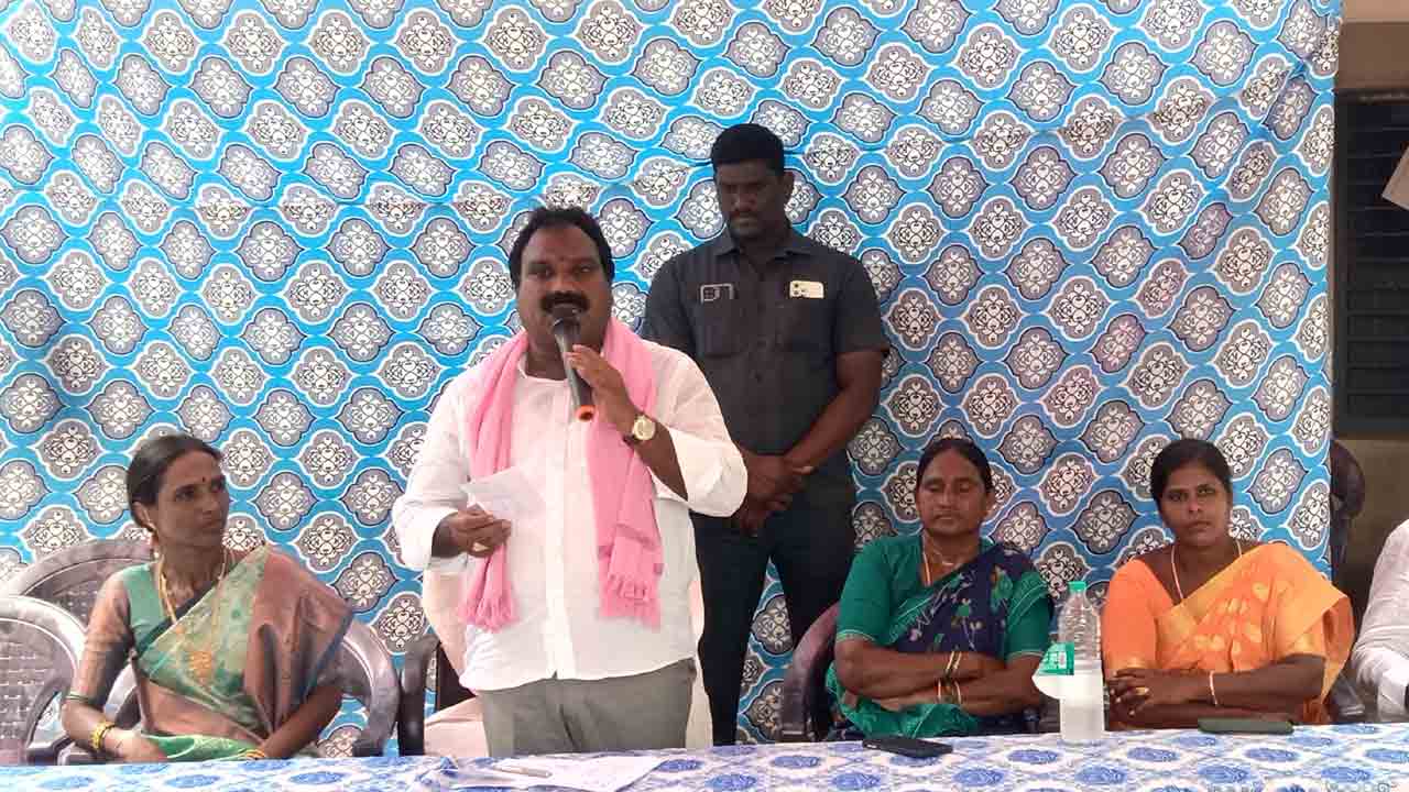 గ్రామాలు అభివృద్ధిలో పోటీపడాలి
