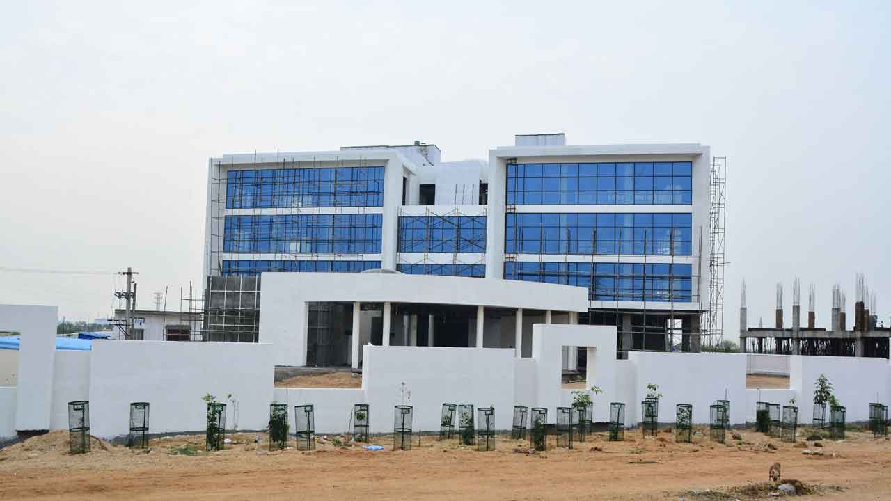 సర్వాంగ సుందరంగా ఐటీ టవర్‌