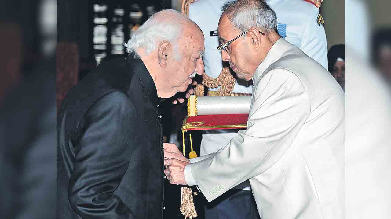 పల్లోంజి మిస్త్రీ కన్నుమూత