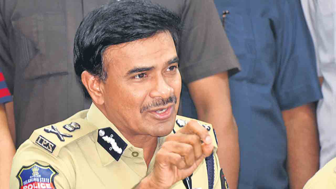 అక్రమ నివాసం.. డ్రగ్స్‌తో విన్యాసం