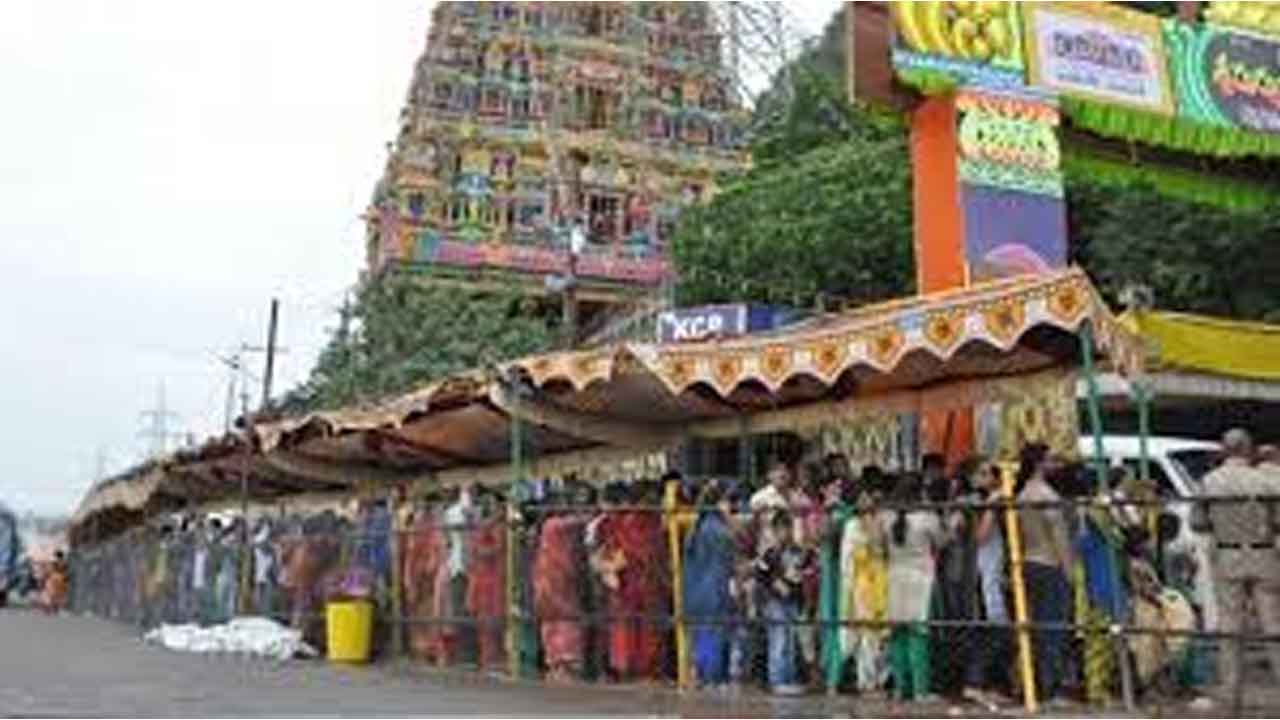 రేపటి నుంచి ఇంద్రకీలాద్రిపై పొగాకు నిషేధ చట్టం అమలు