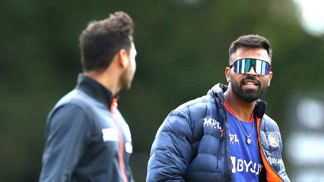 హార్దిక్‌ సారథ్యంలో..