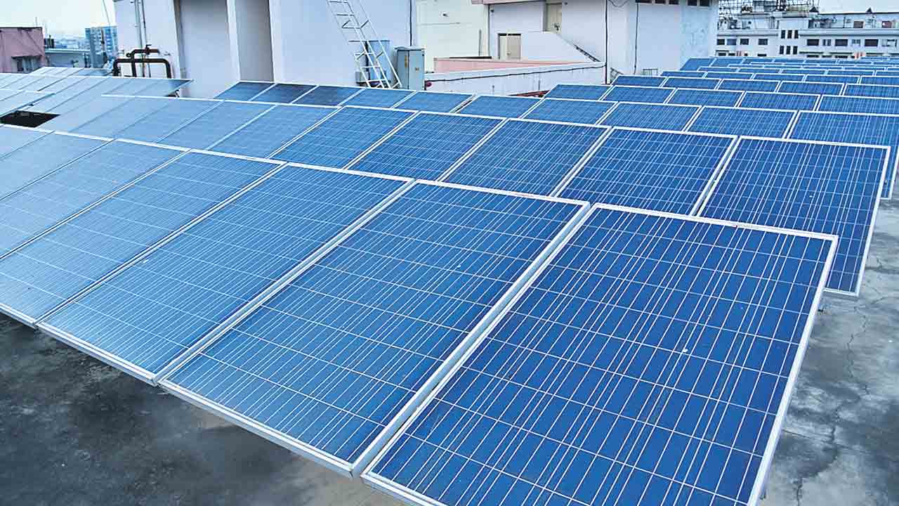 గ్రామాల్లో 32 వేల సోలార్‌ యూనిట్లు