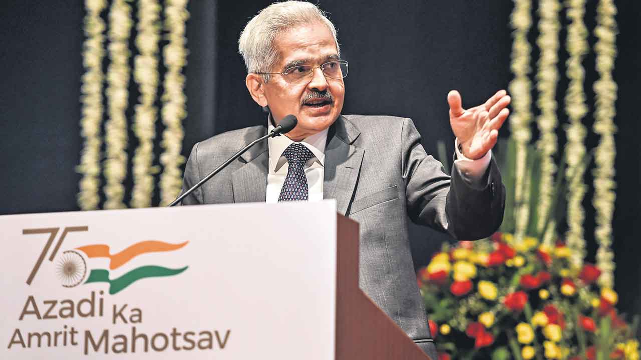 నియంత్రణలోకి డిజిటల్‌ లెండింగ్‌: ఆర్బీఐ