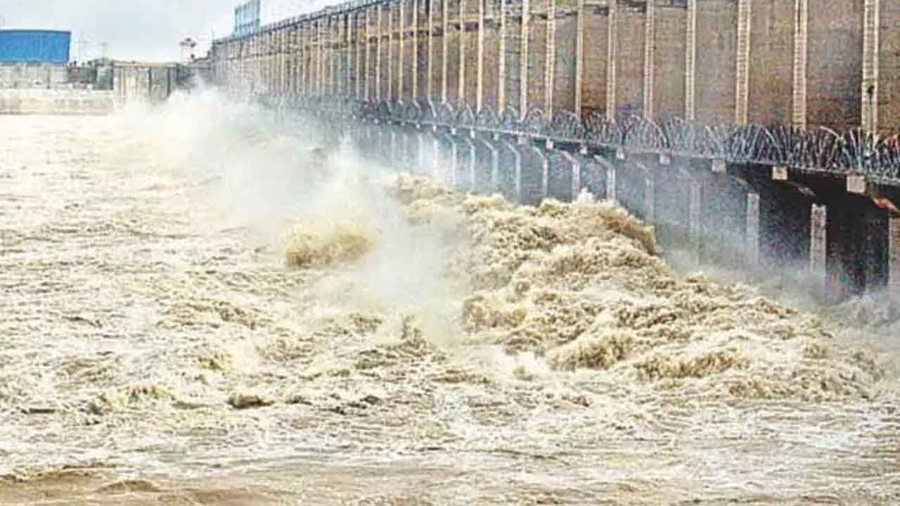 జూరాలకు 3 వేల క్యూసెక్కుల వరద