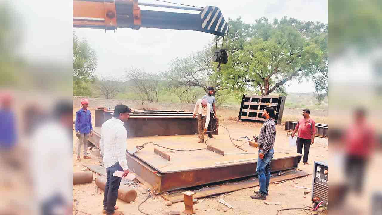 సాగర్‌ కుడి, ఎడమ కాల్వలకు కొత్త గేట్లు