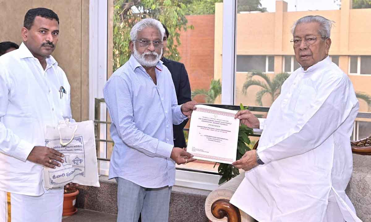 ఏపీ గవర్నర్ కు టీటీడీ చైర్మన్ ఆహ్వానం