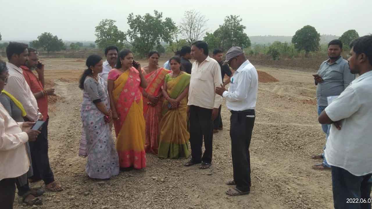 ప్రతిభను వెలికితీసేందుకే క్రీడా మైదానాలు