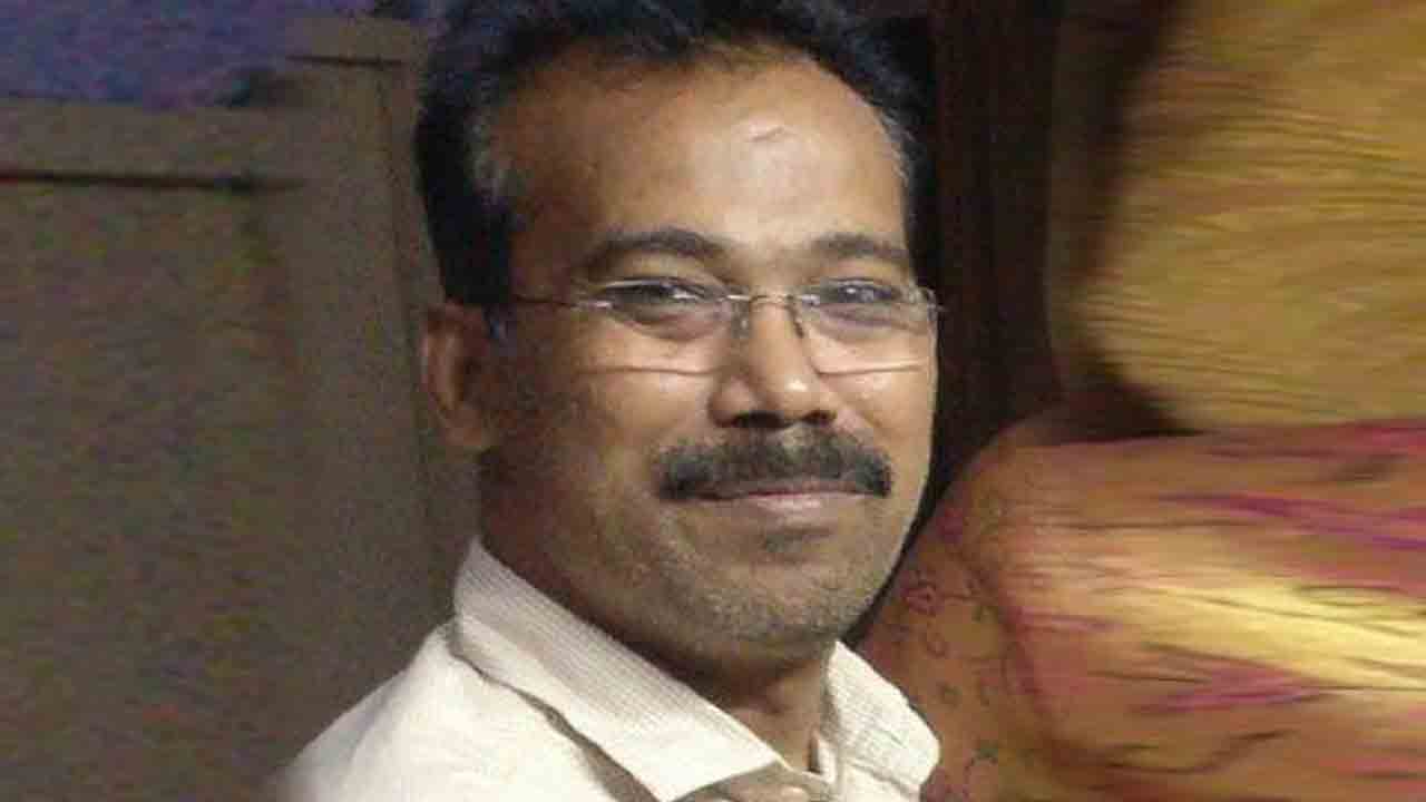 సీనియర్‌ జర్నలిస్టు మెండు శ్రీనివాస్‌ మృతి