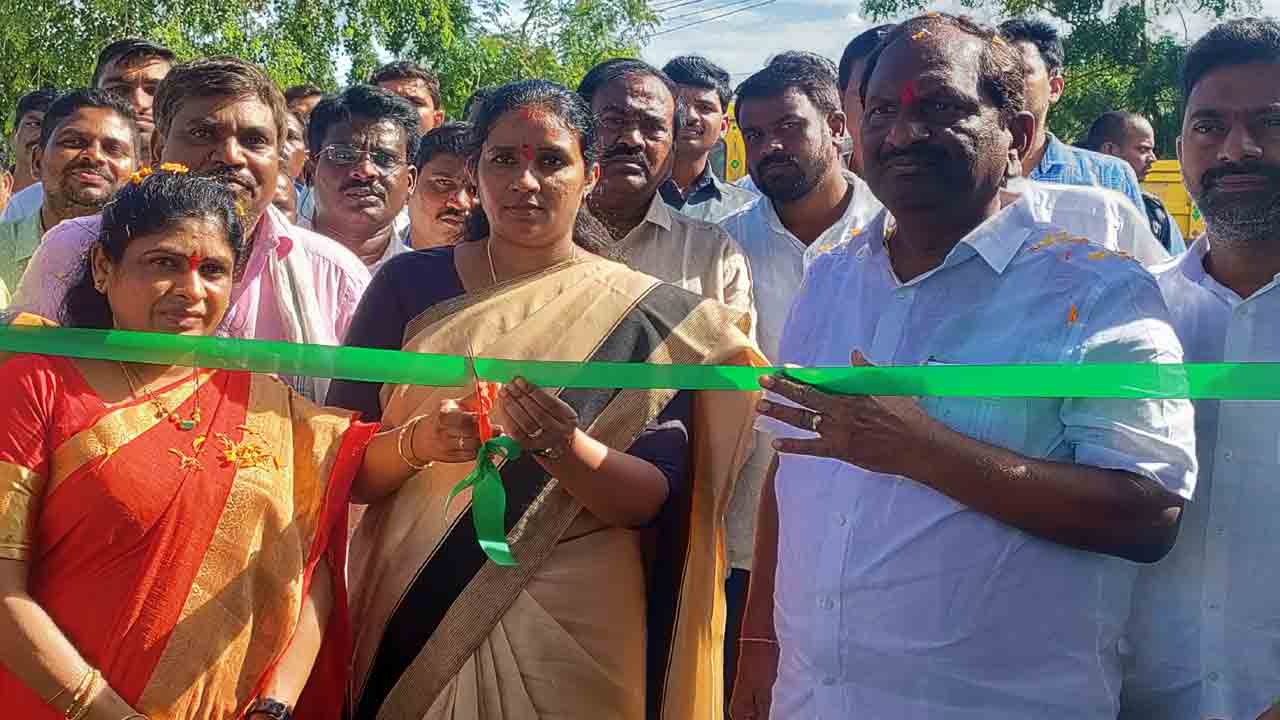 దళితబంధుతో ధనికులుగా దళితులు