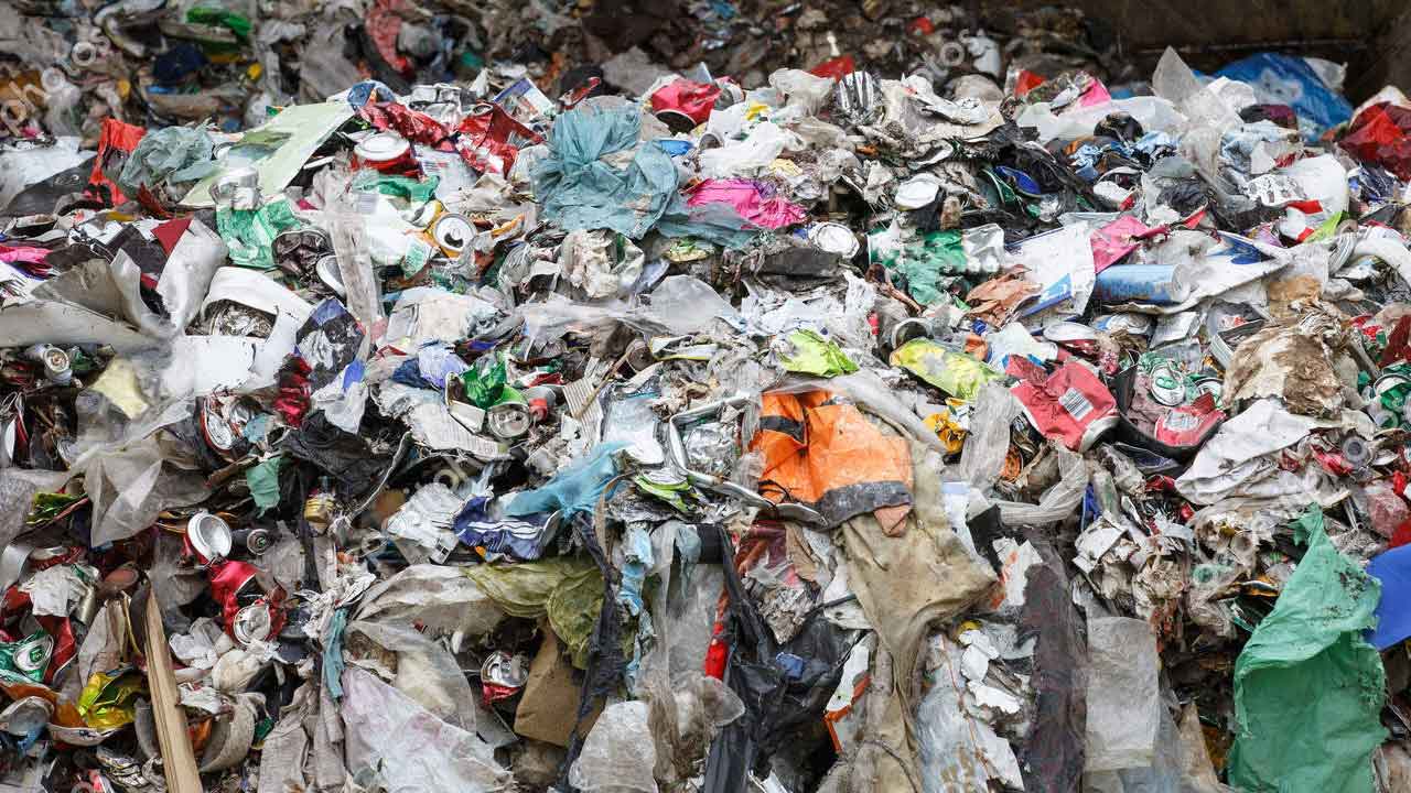 ప్లాస్టిక్‌పై సమరం