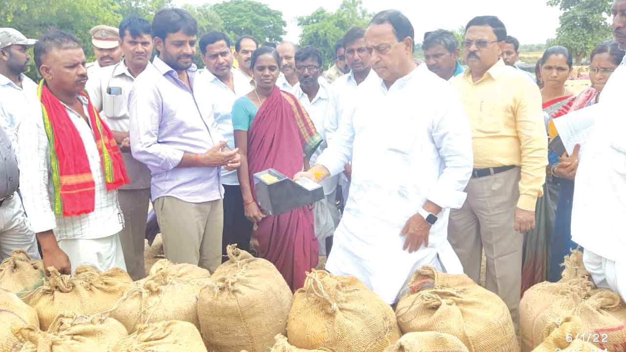 కొనుగోళ్లు త్వరతగతిన పూర్తిచేయాలి