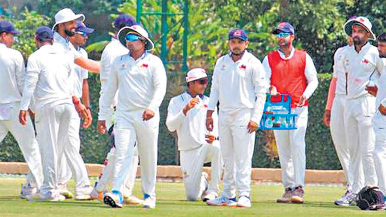 ముంబై మహాన్‌