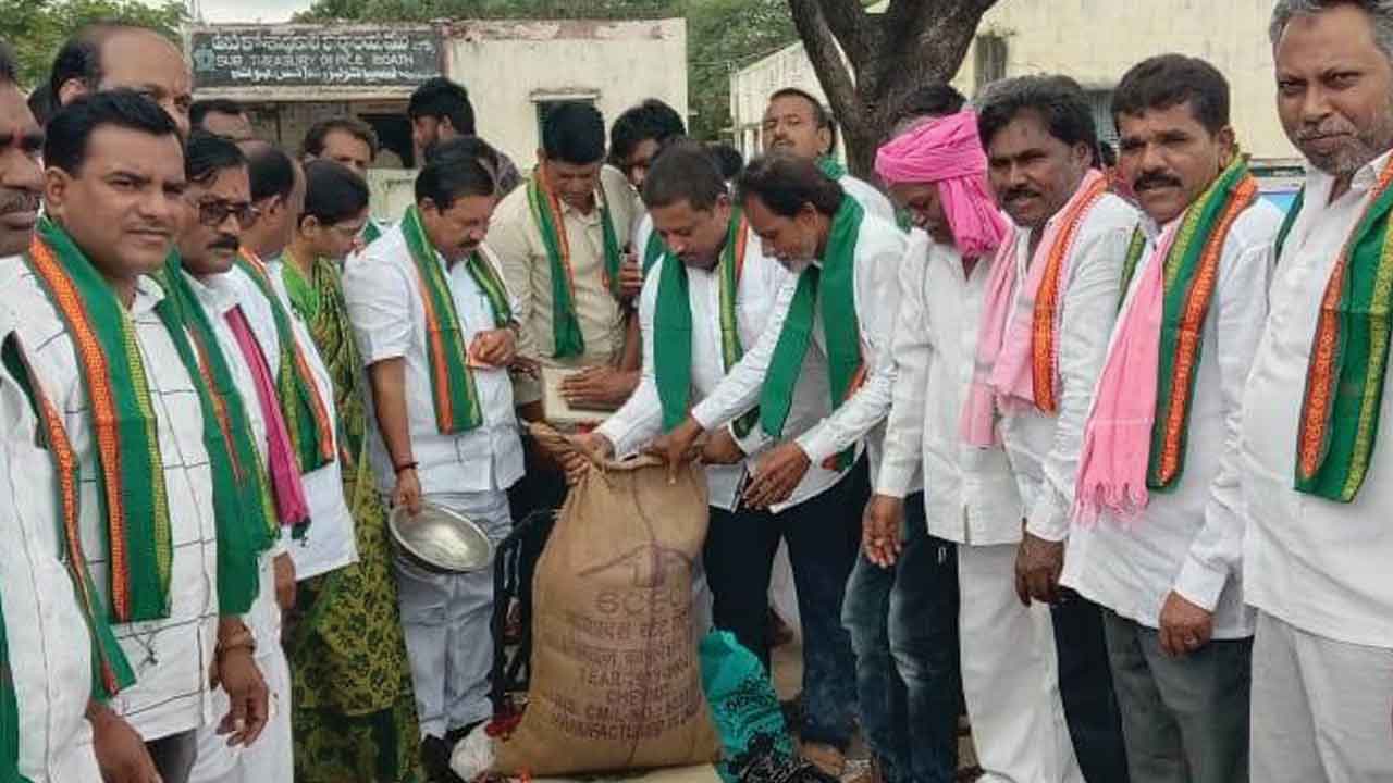 మద్దతు ధర కల్పించడమే ధ్యేయం