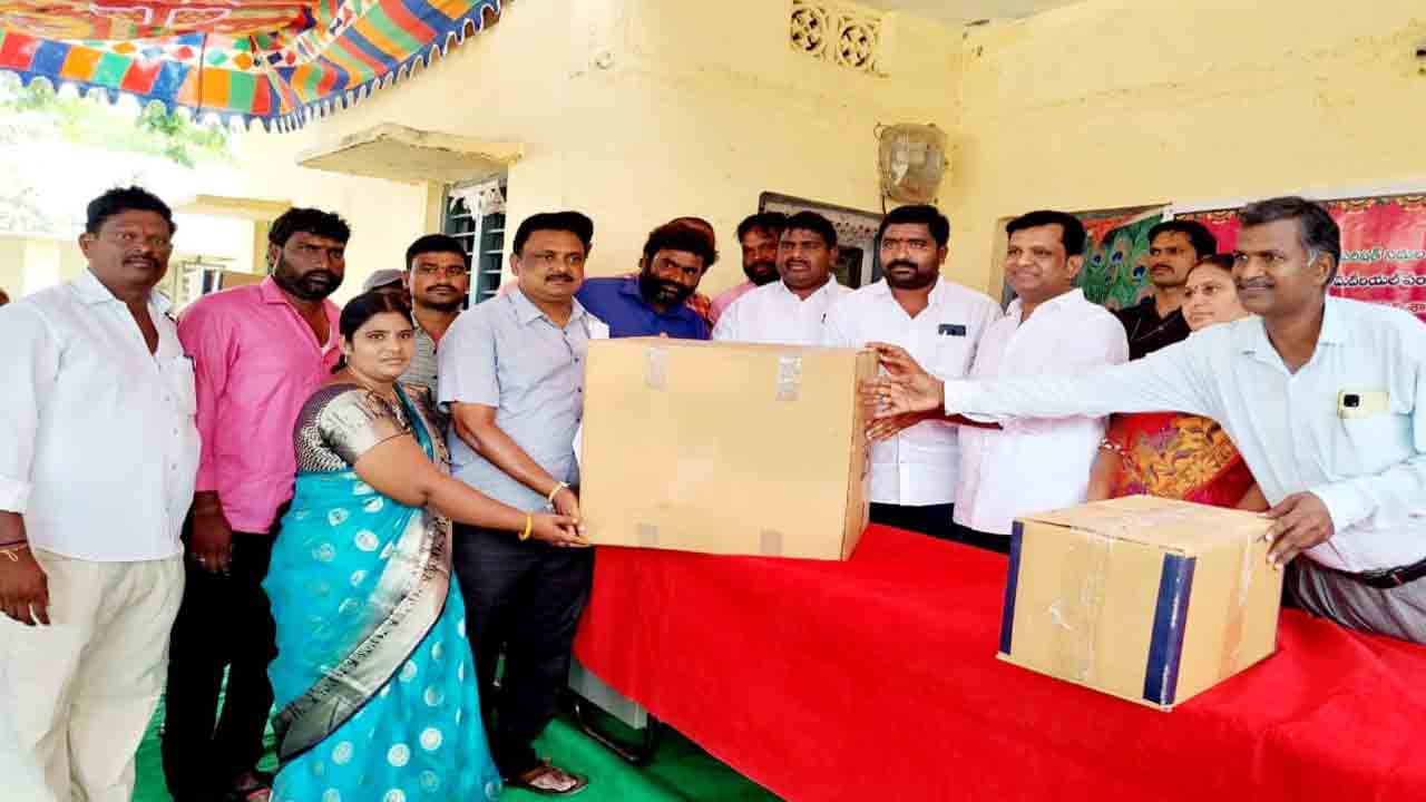 సర్కారు బడుల బలోపేతమే ప్రభుత్వ ధ్యేయం