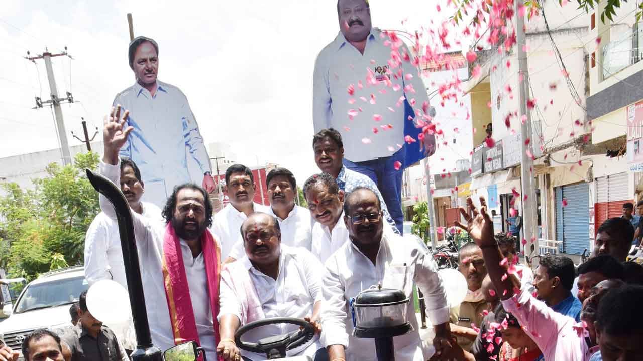 దళితులకు బతుకు బాట చూపాం