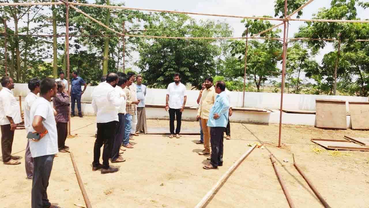 నేడు ఉమ్మడి జిల్లాలో మంత్రులు ఎర్రబెల్లి, వేముల పర్యటన