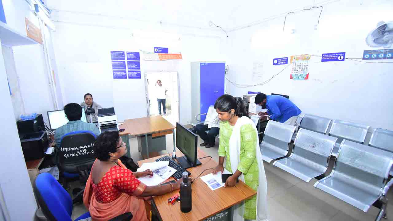 మూడున్నరేండ్లు..32,716 పాస్‌ పోర్టులు