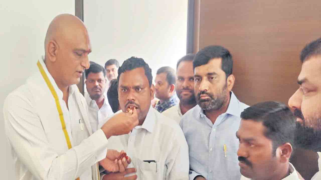 ఉద్యమకారుడికి అవకాశం