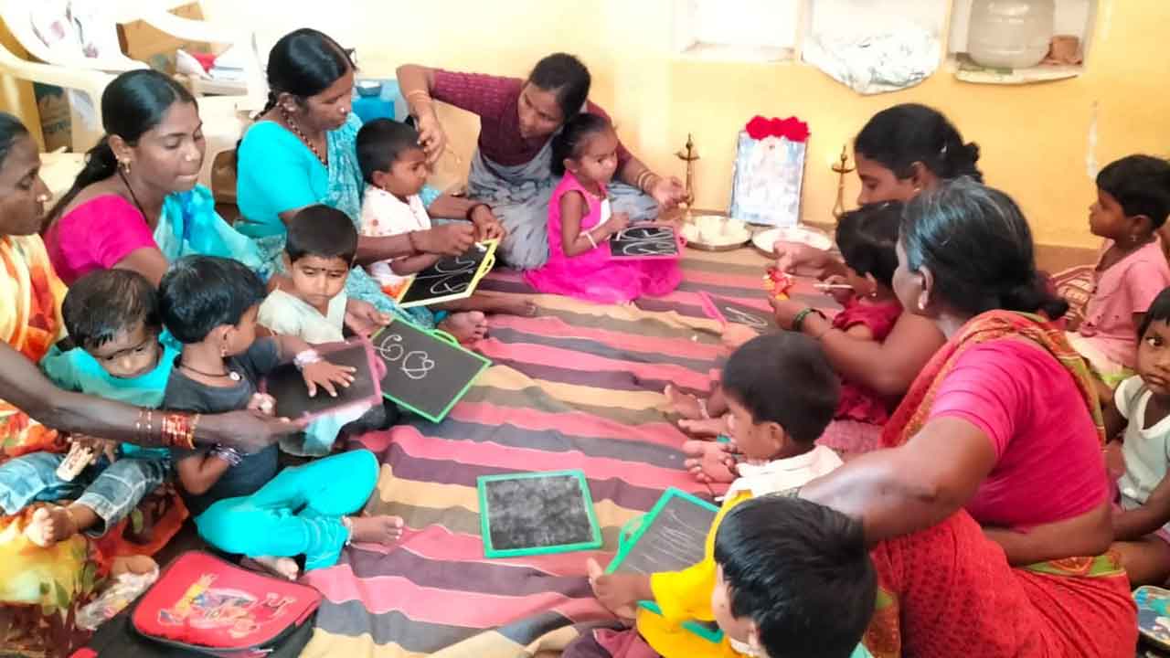 విద్యార్థులను ఉన్నతులుగా తీర్చిదిద్దాలి