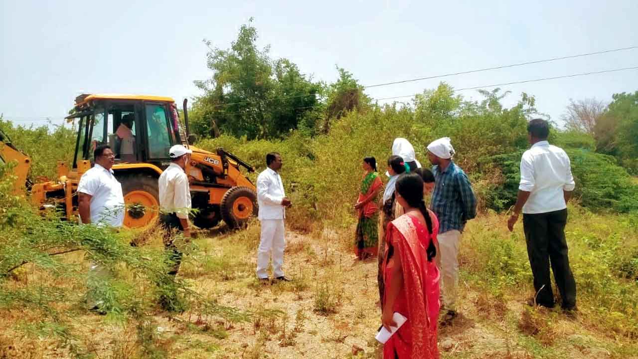 గ్రామాలాభివృద్ధిలో భాగస్వాములు కావాలి
