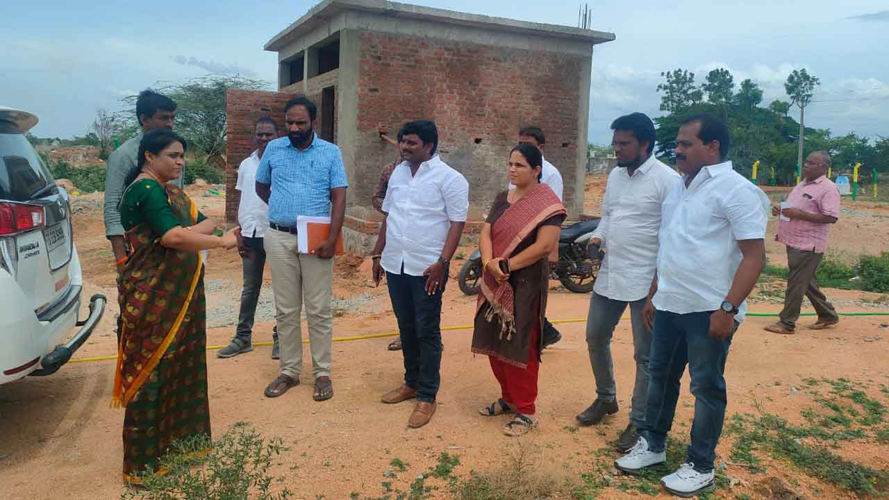 పచ్చదనాన్ని పెంపొందించాలి