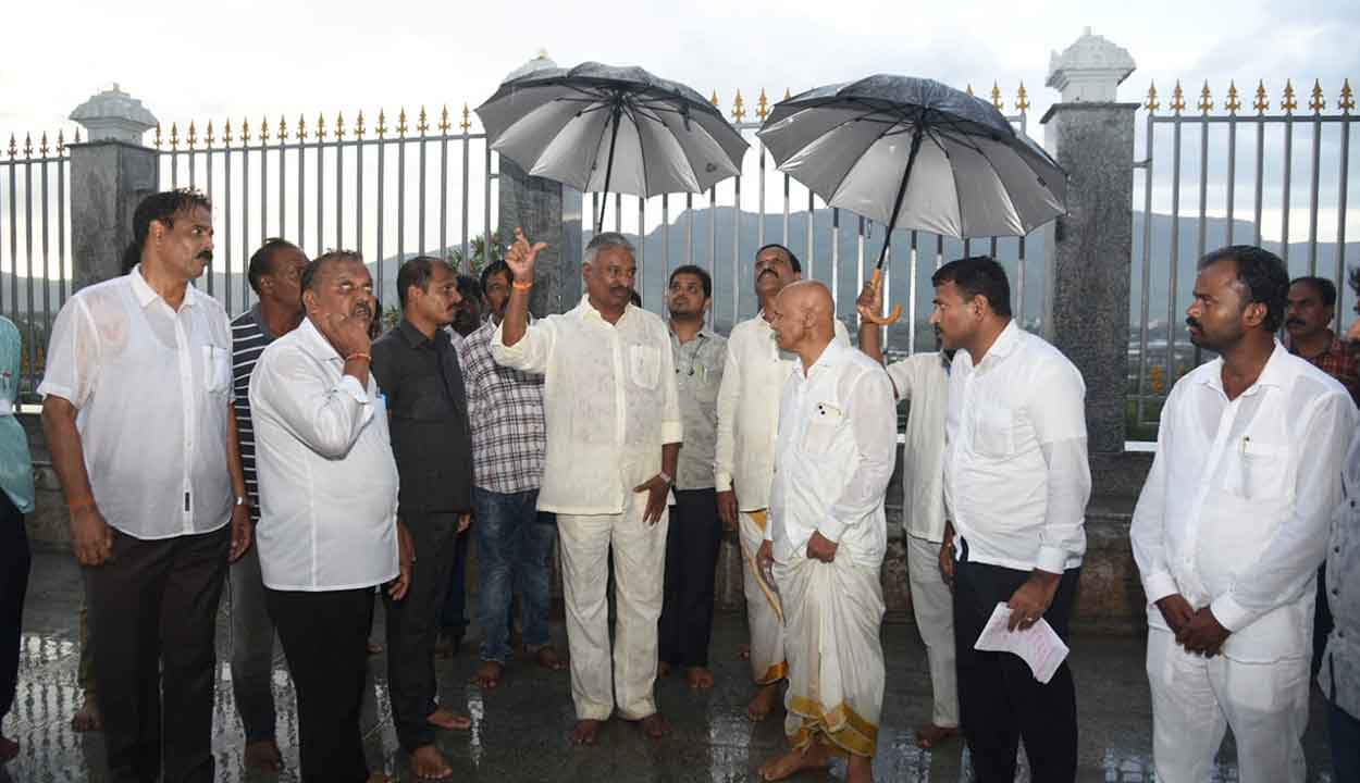 23న వకుళ మాత ఆలయ మహాసంప్రోక్షణ : మంత్రి పెద్దిరెడ్డి