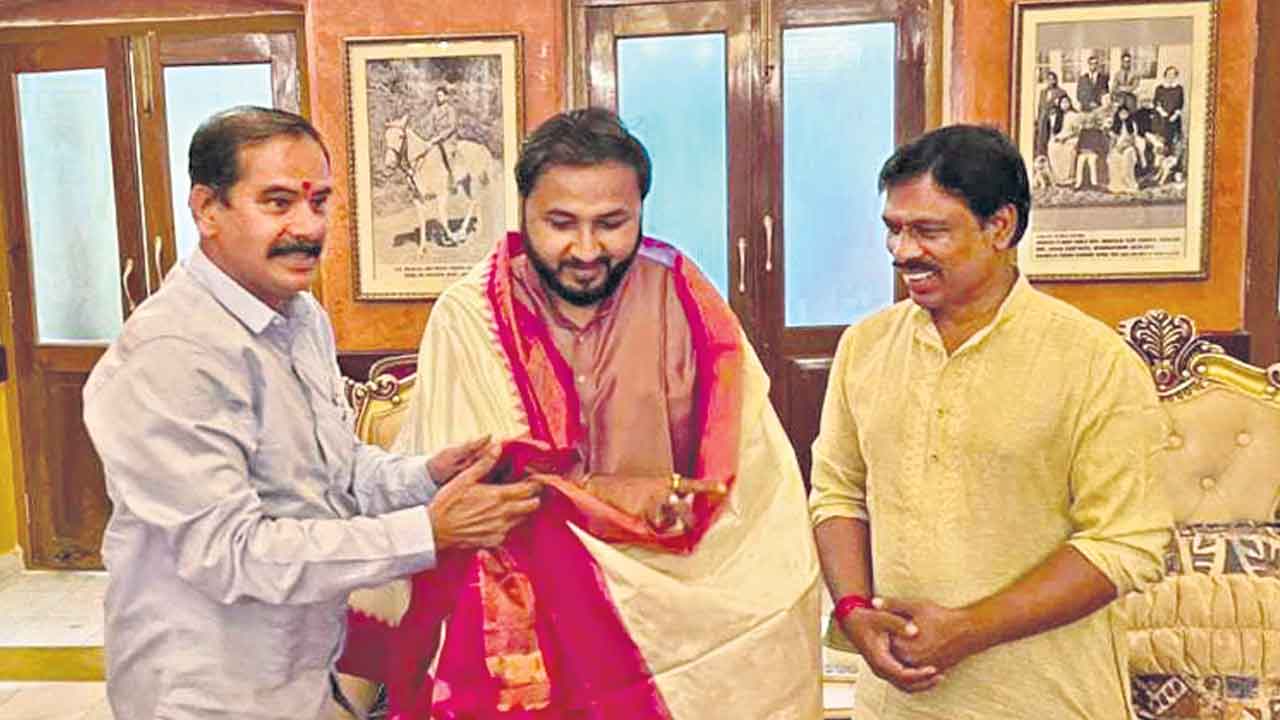 కాకతీయ ఉత్సవాలకు రండి