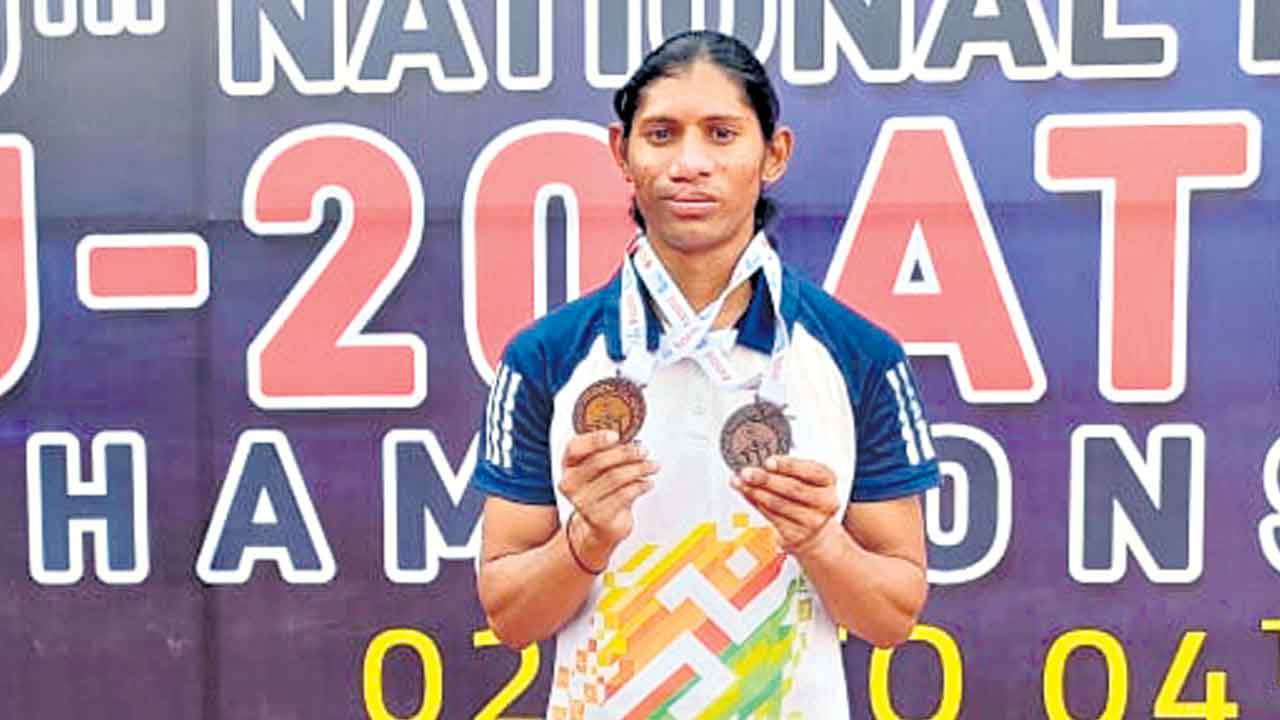 దీప్తి డబుల్‌ ధమాకా