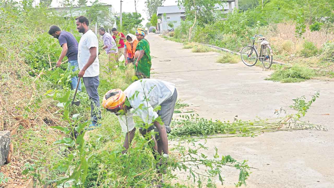 ఊరూవాడా.. ప్రగతి పండుగ