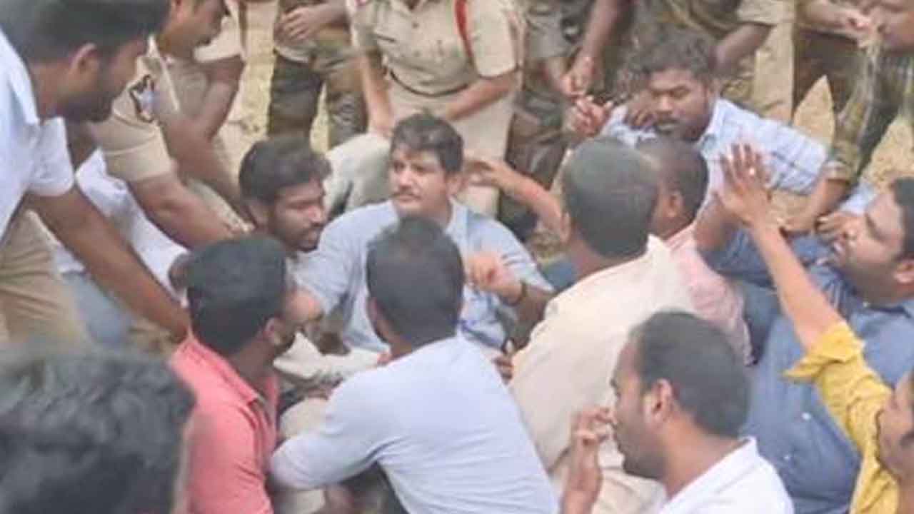 టీడీపీ నేత ధూళిపాళ్ల నరేంద్ర అరెస్టు