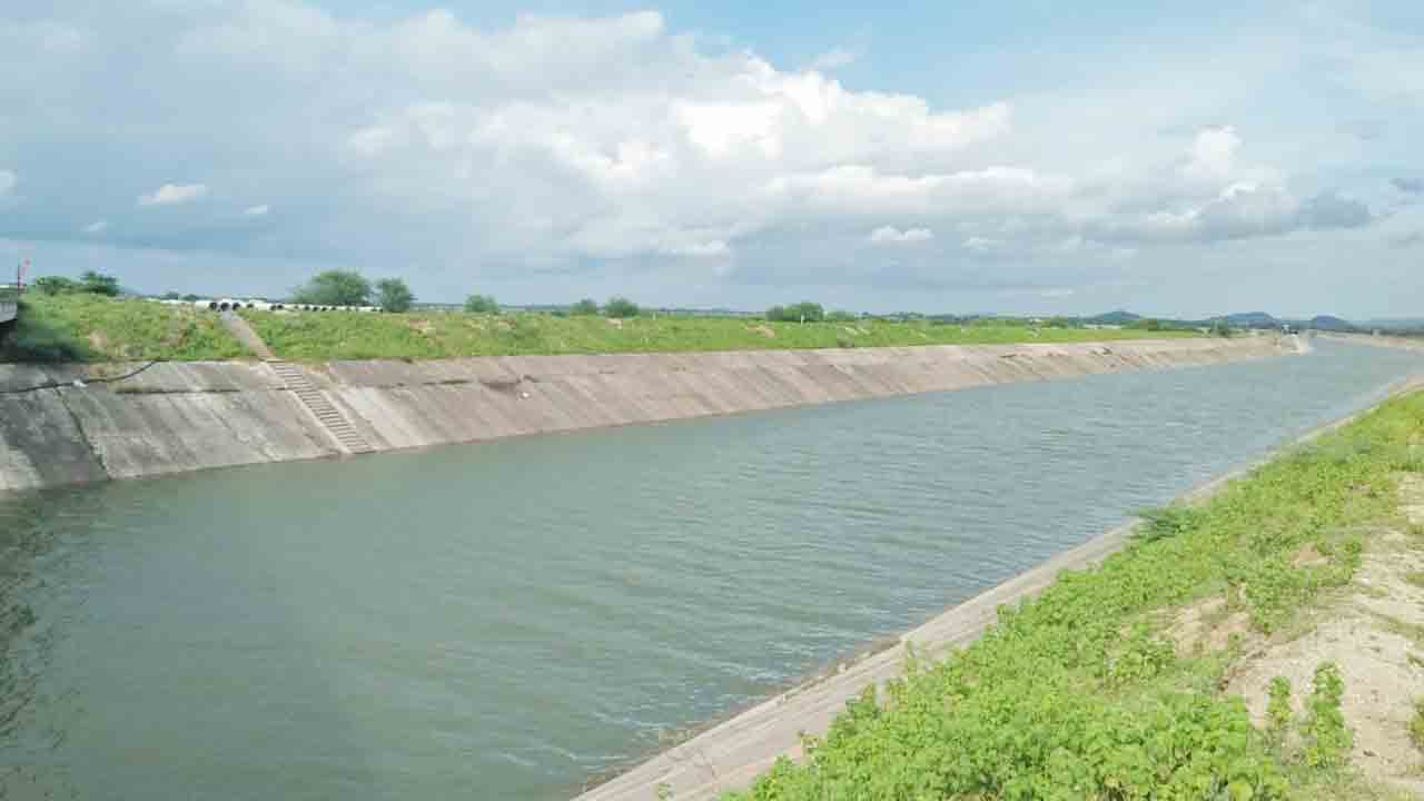 వరద కాలువ.. సజీవ ధార