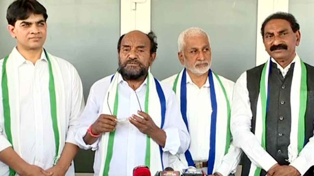 రాజ్యసభ సభ్యులుగా వైసీపీ అభ్యర్థులు ఏకగ్రీవంగా ఎన్నిక