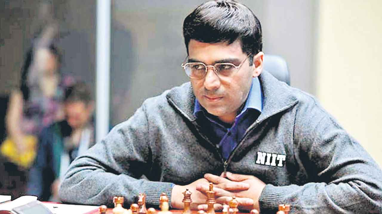 ఆనంద్‌ జోరుకు బ్రేక్‌