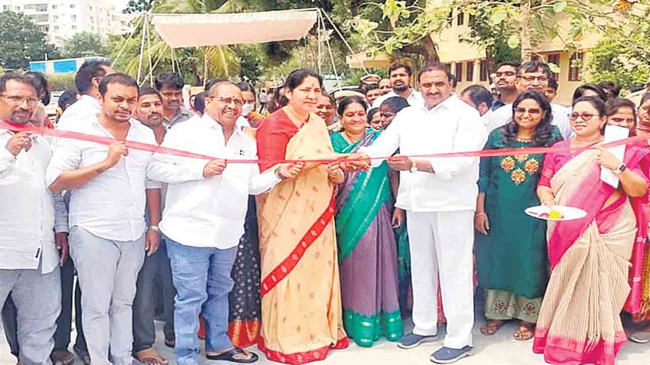 తెలంగాణపై కేంద్రానిది.. సవతి ప్రేమ