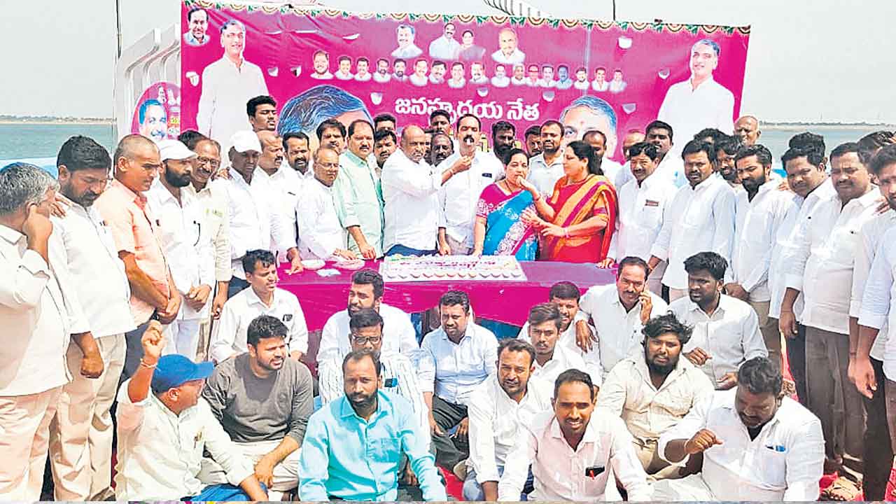 వర్ధిల్లు వెయ్యేండ్లు
