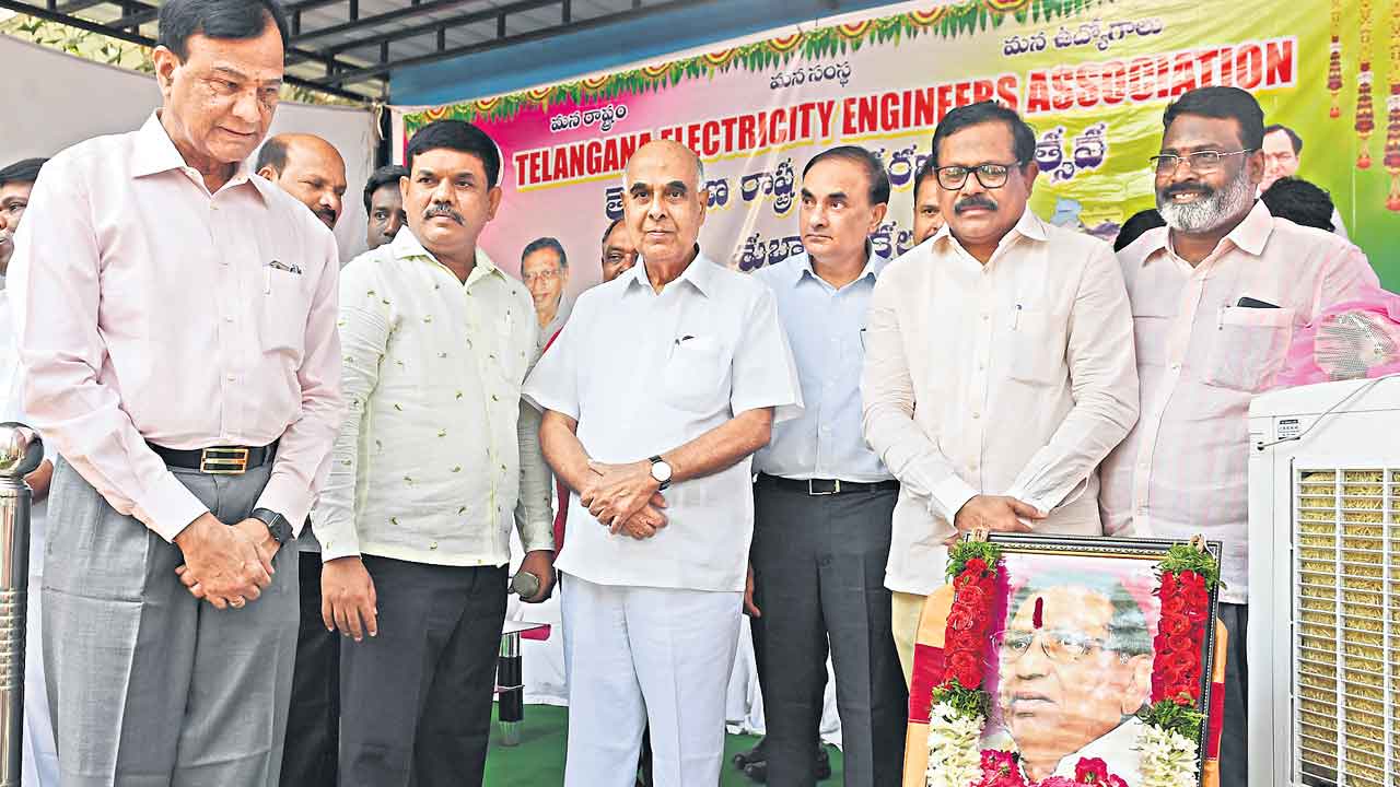 తెలంగాణ అంతా దేదీప్యమానం